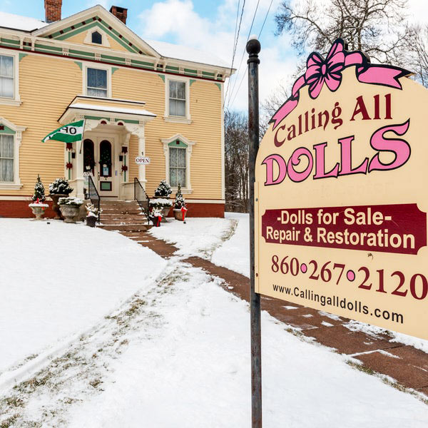 calling-at-dolls Calling All Dolls