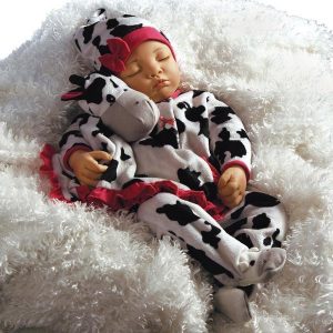 realistic-sleeping-baby-doll-over-moooon-vinyl-8