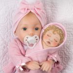 Paradise Galleries Realistic Baby Doll 8-Piece Reborn Doll Gift Set