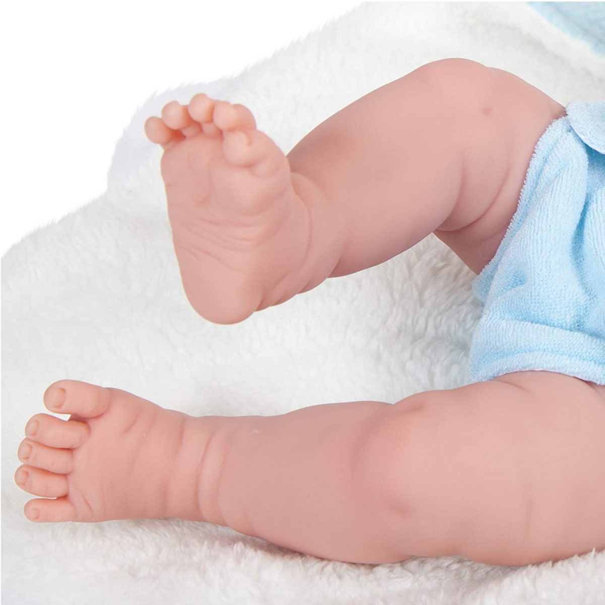 JC Toys - La Newborn Comes With Pink Knit Outfit and Accessories