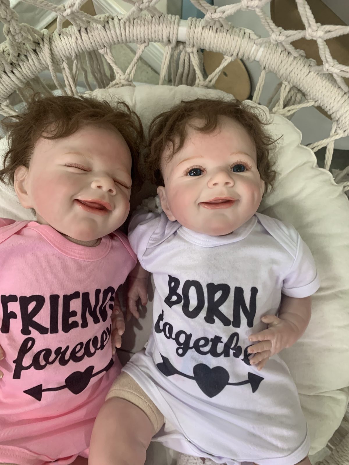 NPK Sweet Baby Doll Reborn Baby Twins Likfelike Soft Dolls