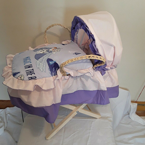Disney-Frozen-Dolls-Moses-Basket Disney Frozen Dolls Moses Basket